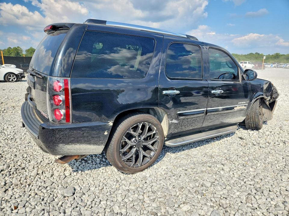 Photo 3 from auction – 2007 GMC YUKON with VIN 1GKFK63877J194172