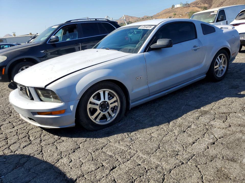 2005 FORD MUSTANG - Търг №67554026