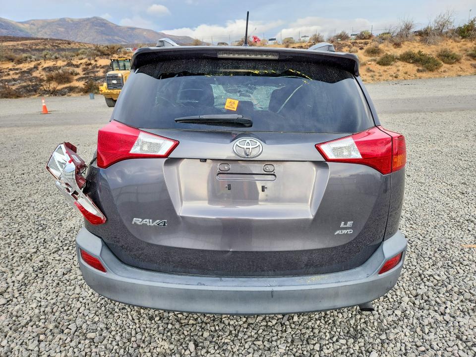 Foto 6 de la subasta – 2013 TOYOTA RAV4 con VIN 2T3BFREV4DW121969