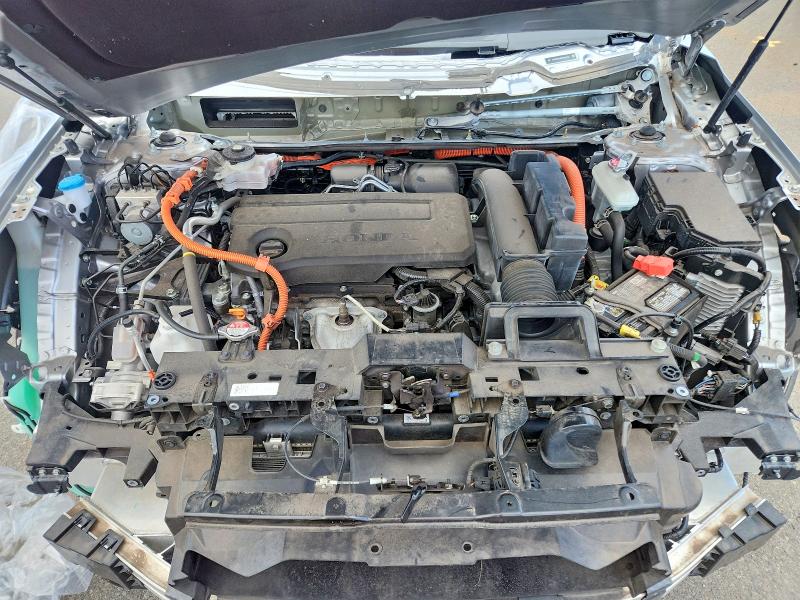 Снимка 12 от търг – 2024 HONDA CR-V с VIN 2HKRS6H98RH803128