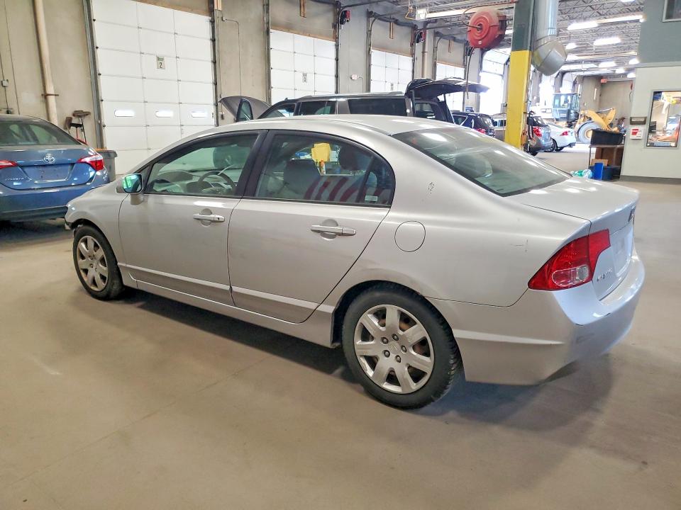 Photo 2 from auction – 2006 HONDA CIVIC with VIN 1HGFA15576L150732