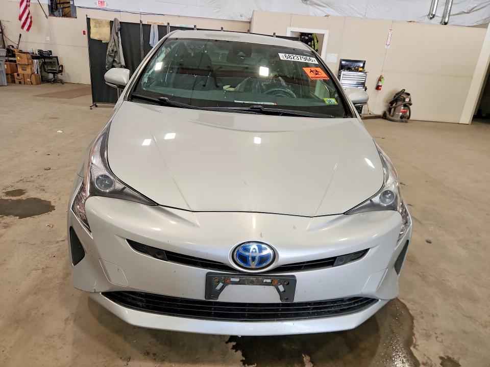 Photo 5 from auction – 2018 TOYOTA PRIUS with VIN JTDKBRFU1J3083049