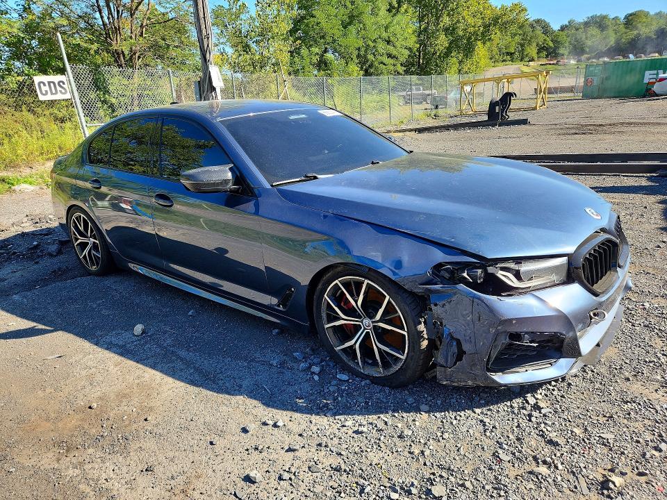 Photo 4 from auction – 2023 BMW M550XI with VIN WBA13BK03PCM16571