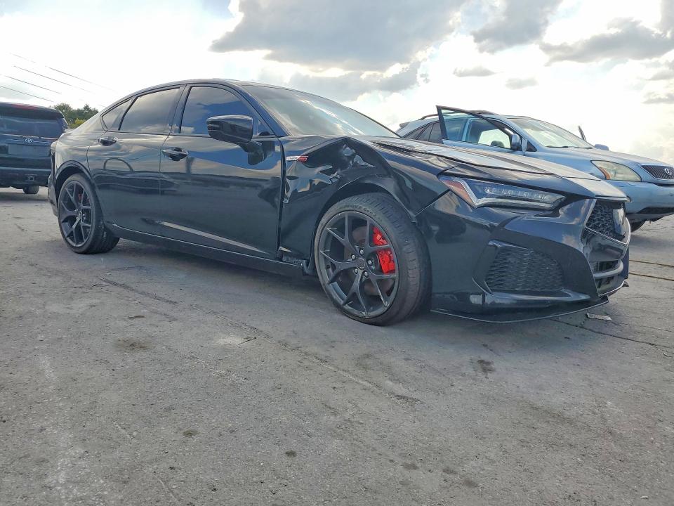 Снимка 4 от търг – 2023 ACURA TLX с VIN 19UUB7F96PA001198