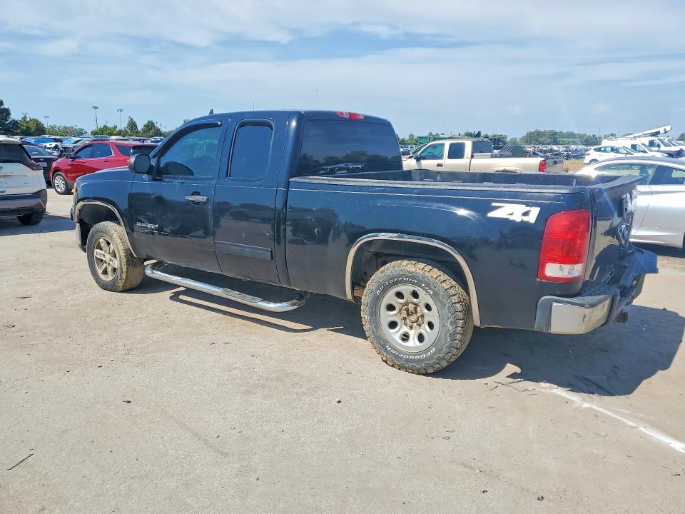 Photo 2 from auction – 2011 GMC SIERRA with VIN 1GTR2VE36BZ299509