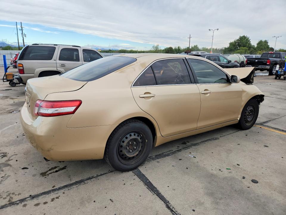 Снимка 3 от търг – 2010 TOYOTA CAMRY с VIN 4T1BF3EK9AU008669