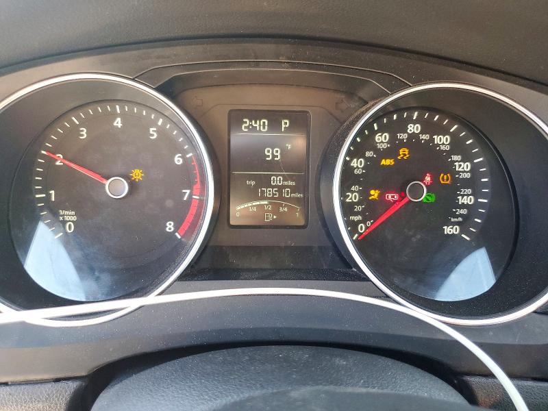 Photo 9 from auction – 2015 VOLKSWAGEN JETTA with VIN 3VW2K7AJ1FM401319