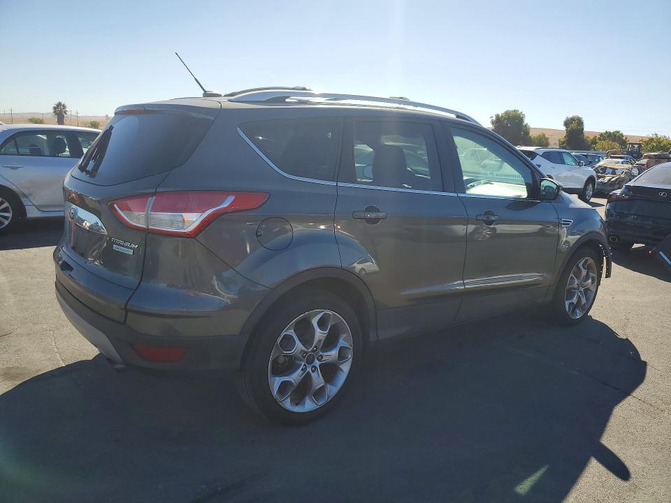 Photo 3 from auction – 2015 FORD ESCAPE with VIN 1FMCU0J94FUA63226