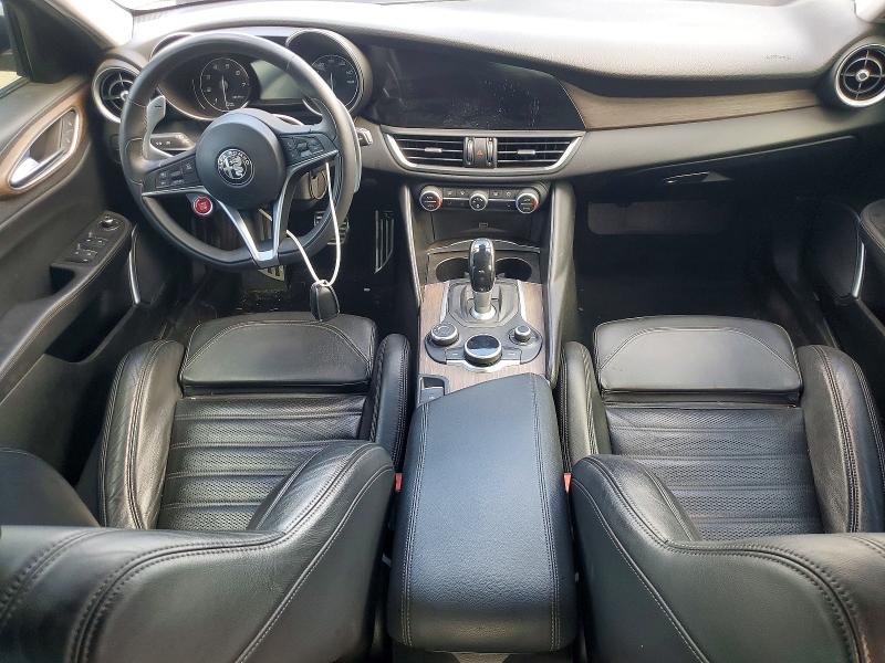 Foto 8 de la subasta – 2017 ALFA ROMEO GIULIA con VIN ZARFAECNXH7544753