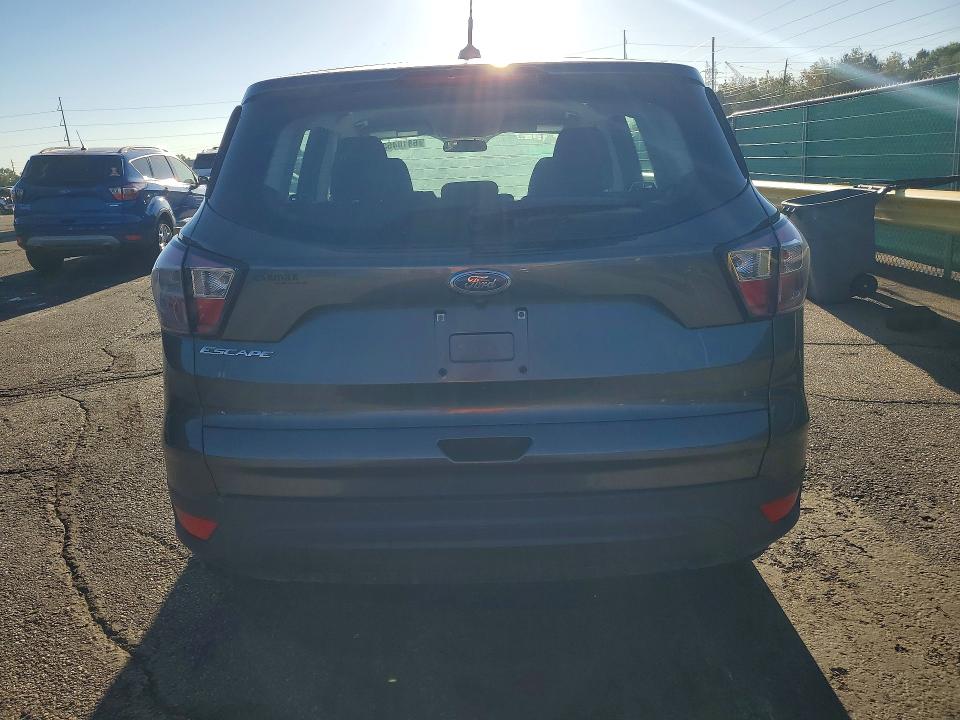 Photo 6 from auction – 2017 FORD ESCAPE with VIN 1FMCU0F72HUD11323