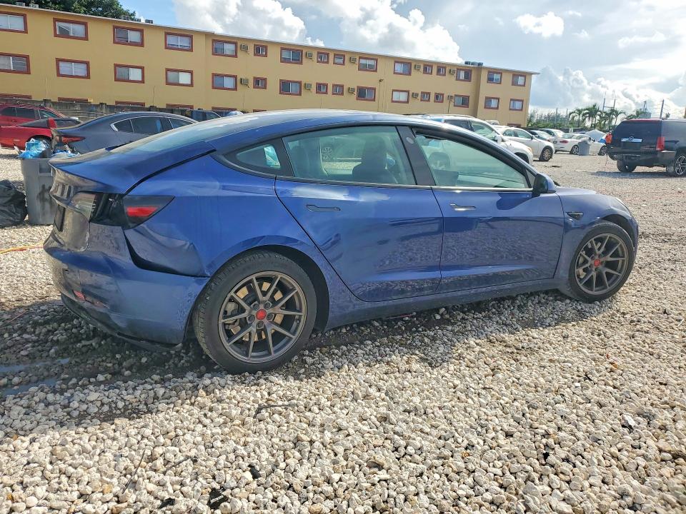 صورة رقم 3 من المزاد - 2021 TESLA MODEL 3 مع VIN 5YJ3E1EA6MF048129