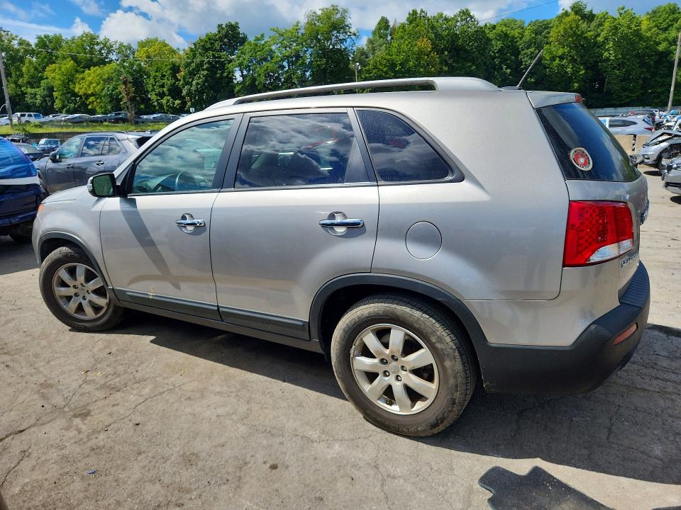 Zdjęcie 2 z aukcji – 2012 KIA SORENTO z VIN 5XYKT3A63CG303213