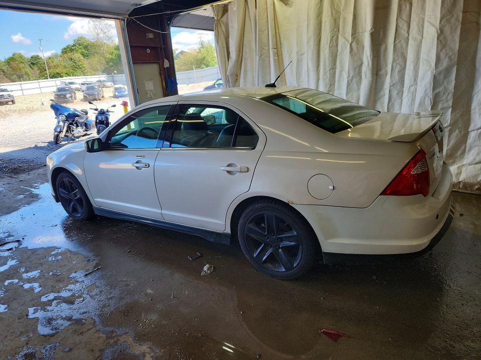 Photo 2 from auction – 2011 FORD FUSION with VIN 3FAHP0KC1BR208399