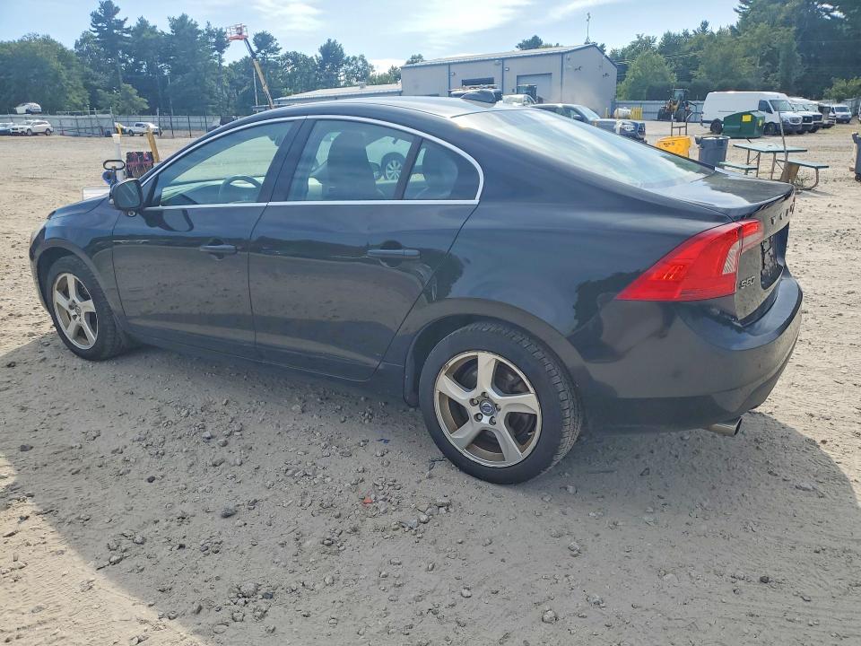 Photo 2 from auction – 2012 VOLVO S60 with VIN YV1622FSXC2113109