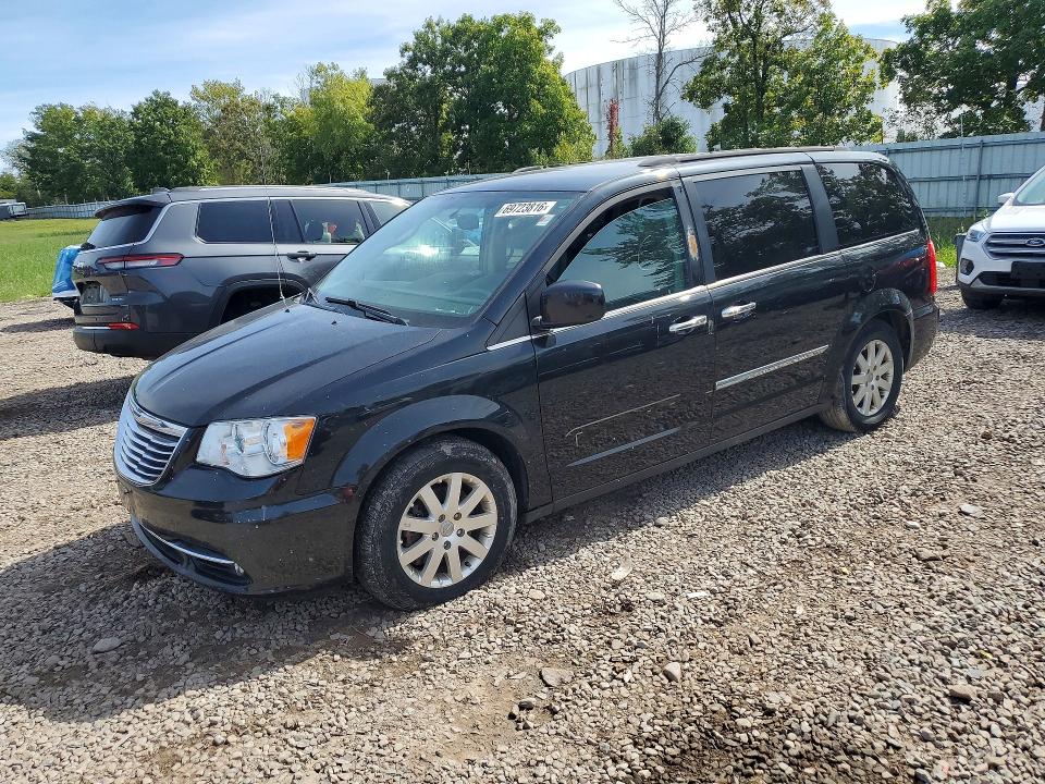 Снимка 1 от търг – 2015 CHRYSLER TOWN & COUNTRY с VIN 2C4RC1BG8FR710941