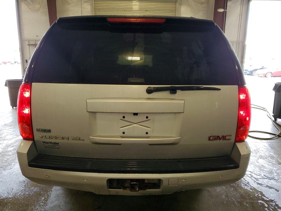 Photo 6 from auction – 2012 GMC YUKON XL with VIN 1GKS2KE73CR124191