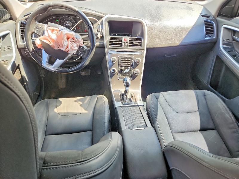 Photo 8 from auction – 2015 VOLVO XC60 with VIN YV440MDJ2F2681736