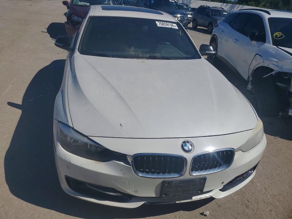 صورة رقم 5 من المزاد - 2014 BMW 328 مع VIN WBA3B3G51ENR81523