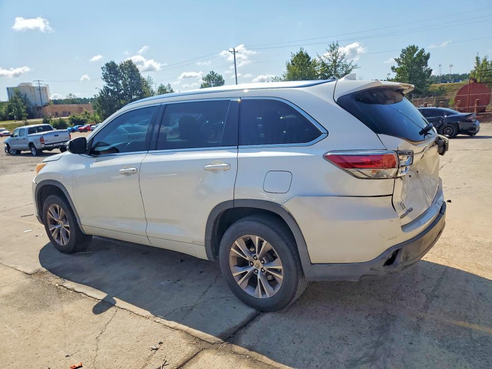 Снимка 2 от търг – 2014 TOYOTA HIGHLANDER с VIN 5TDKKRFH3ES006335