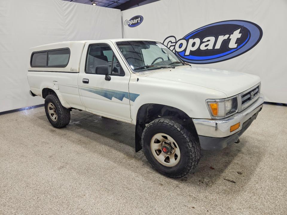 Photo 4 from auction – 1992 TOYOTA PICKUP with VIN JT4RN02PXN7003120