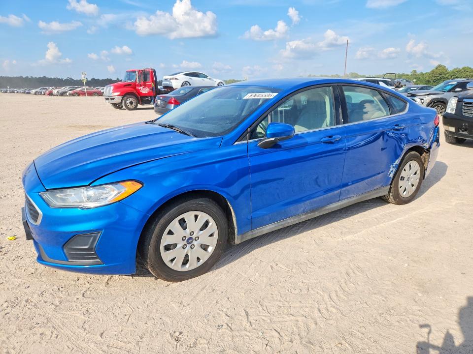 FORD FUSION 2020 with VIN 3FA6P0G79LR196717 - Photo from auction