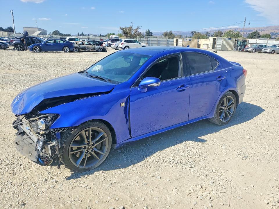 LEXUS IS 2011 with VIN JTHBE5C24B5027937 - Photo from auction