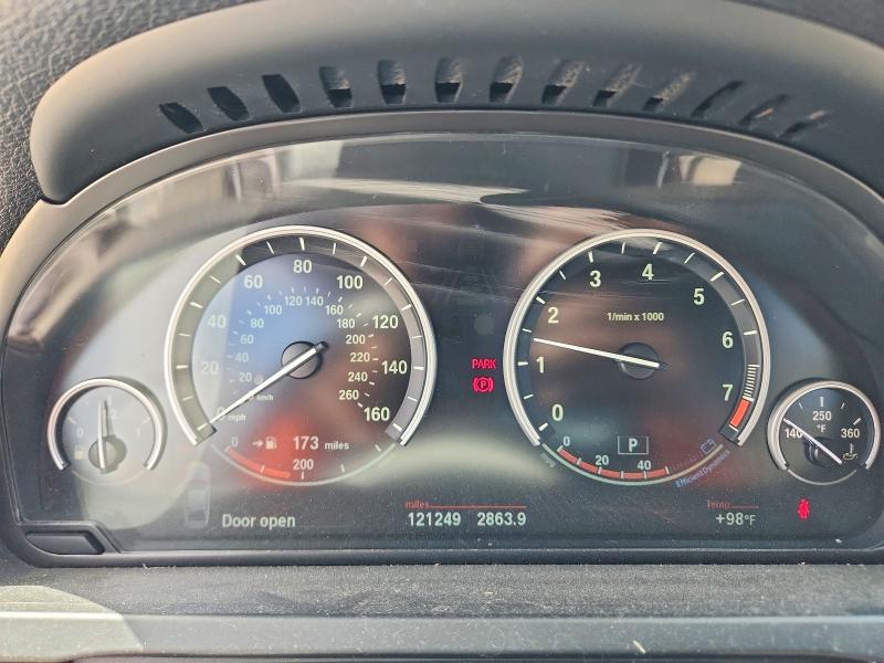 Photo 9 from auction – 2012 BMW 750 with VIN WBAKB8C57CC965317
