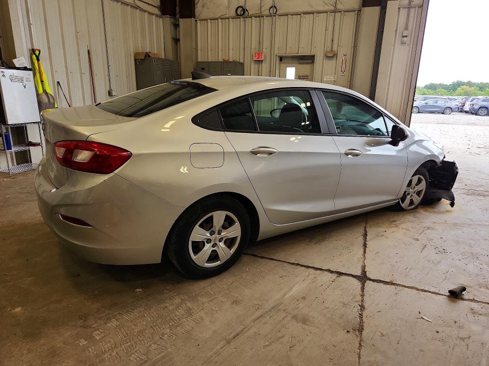 Photo 3 from auction – 2017 CHEVROLET CRUZE with VIN 3G1BC5SMXHS522368