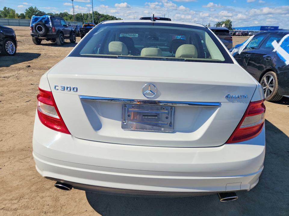 Photo 6 from auction – 2011 MERZ C-CLASS with VIN WDDGF8BB4BR157853