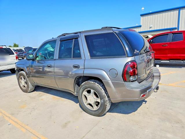 Photo 2 from auction – 2007 CHEVROLET TRAILBLAZER with VIN 1GNDS13S172232725