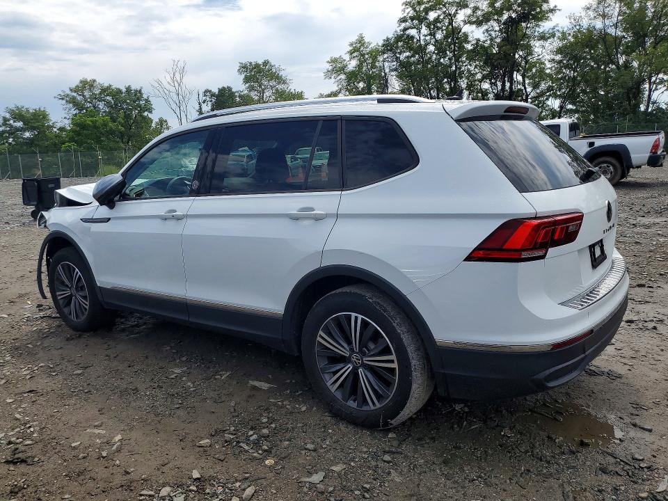 Снимка 2 от търг – 2024 VOLKSWAGEN TIGUAN с VIN 3VV3B7AX0RM203705