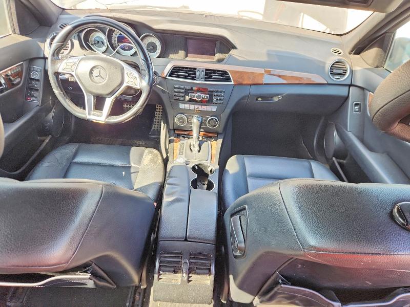 Photo 8 from auction – 2013 MERCEDES-BENZ C with VIN WDDGF8AB2DA766992