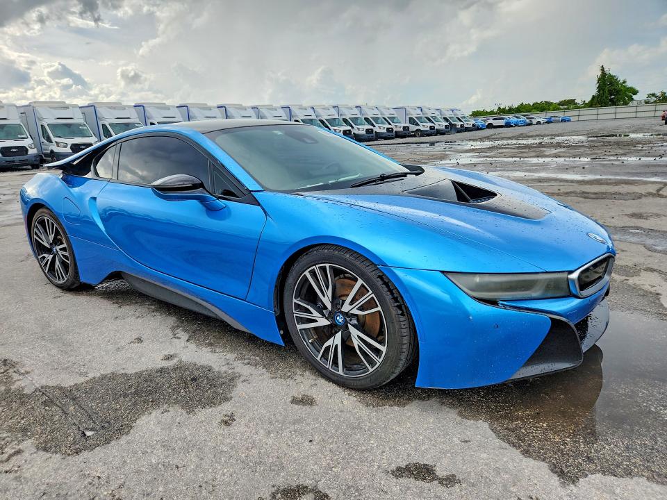 Photo 4 from auction – 2015 BMW I8 with VIN WBY2Z2C57FV674481