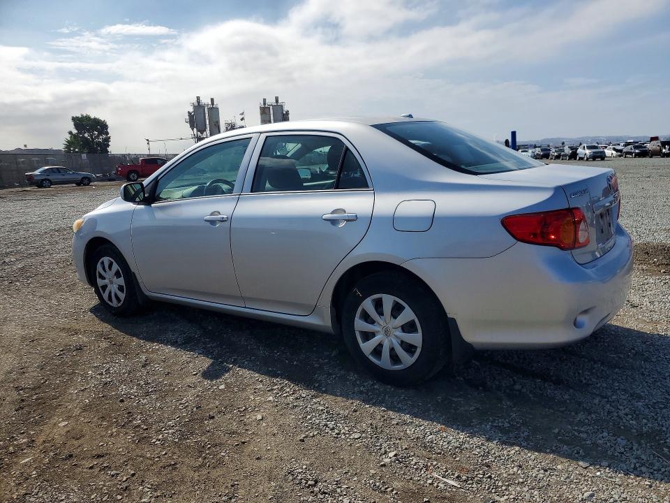 Снимка 2 от търг – 2010 TOYOTA COROLLA с VIN 1NXBU4EE4AZ311364