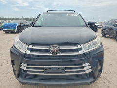 Photo 5 from auction – 2018 TOYOTA HIGHLANDER with VIN 5TDJZRFH3JS555325