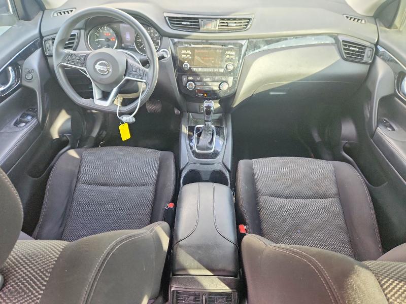 Снимка 8 от търг – 2017 NISSAN ROGUE SPORT с VIN JN1BJ1CP9HW008906