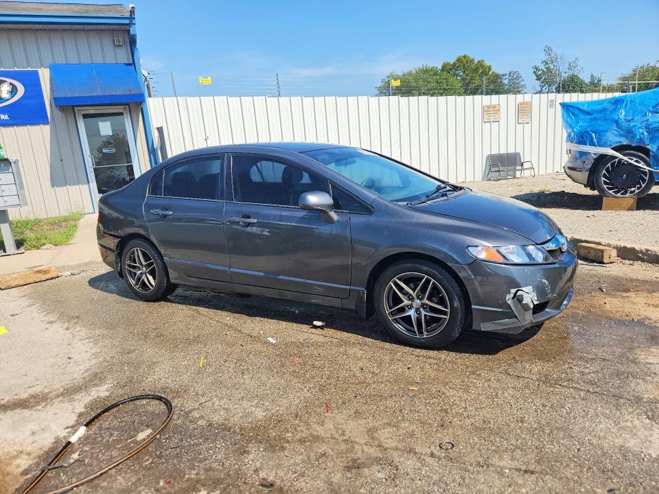Photo 4 from auction – 2011 HONDA CIVIC with VIN 2HGFA1F51BH538979