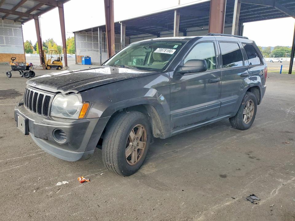 JEEP GRAND CHEROKEE 2005 with VIN 1J4GR48K65C644037 - Photo from auction