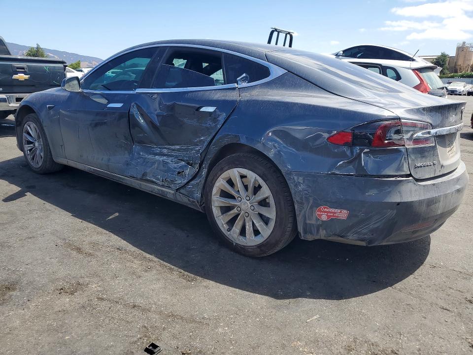 صورة رقم 2 من المزاد - 2017 TESLA MODEL S مع VIN 5YJSA1E27HF213742