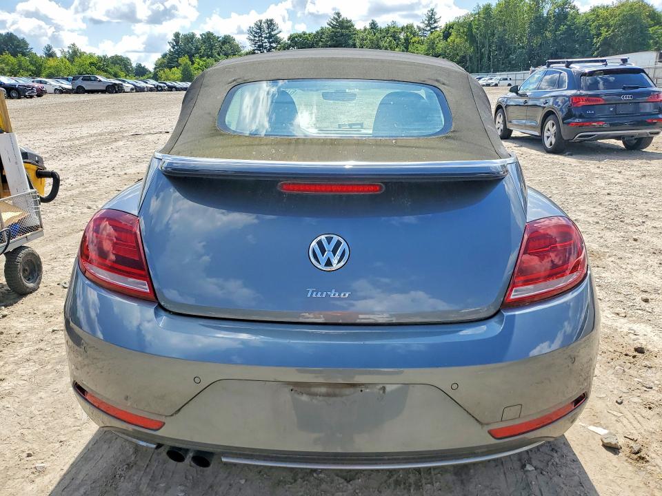 Photo 6 from auction – 2018 VOLKSWAGEN BEETLE with VIN 3VW5DAAT2JM507180
