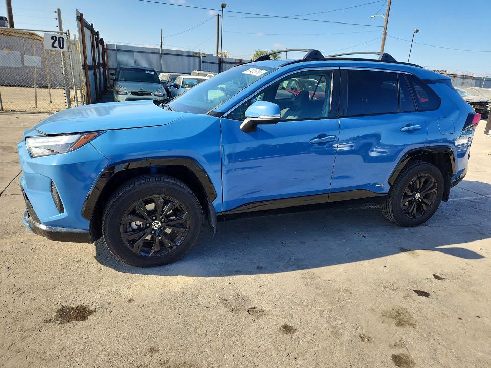 TOYOTA RAV4 2022 z numerem VIN JTM16RFV4ND524908 - Zdjęcie z aukcji