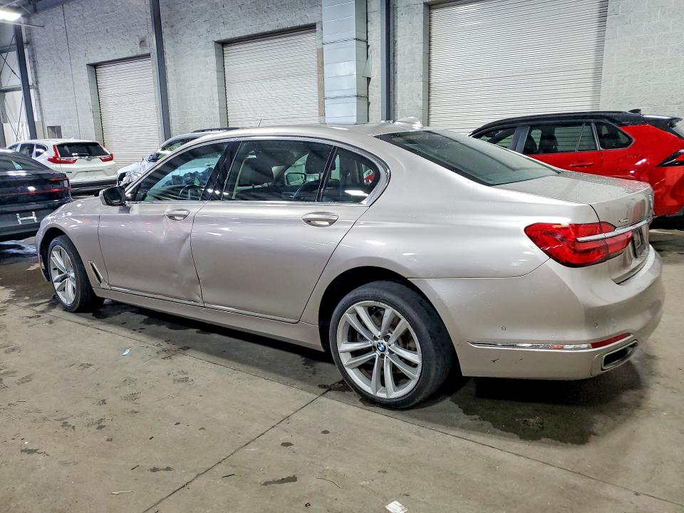 Фото 2 с аукциона – 2016 BMW 750 с VIN WBA7F2C5XGG419374