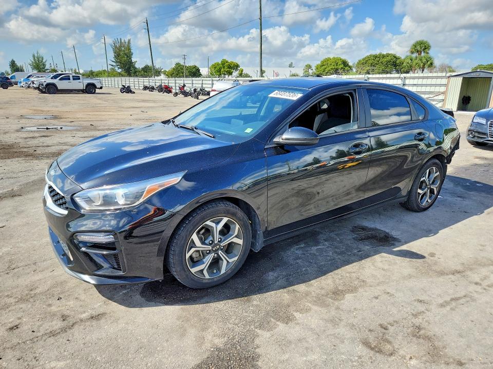 KIA FORTE 2021 with VIN 3KPF24AD8ME337039 - Photo from auction
