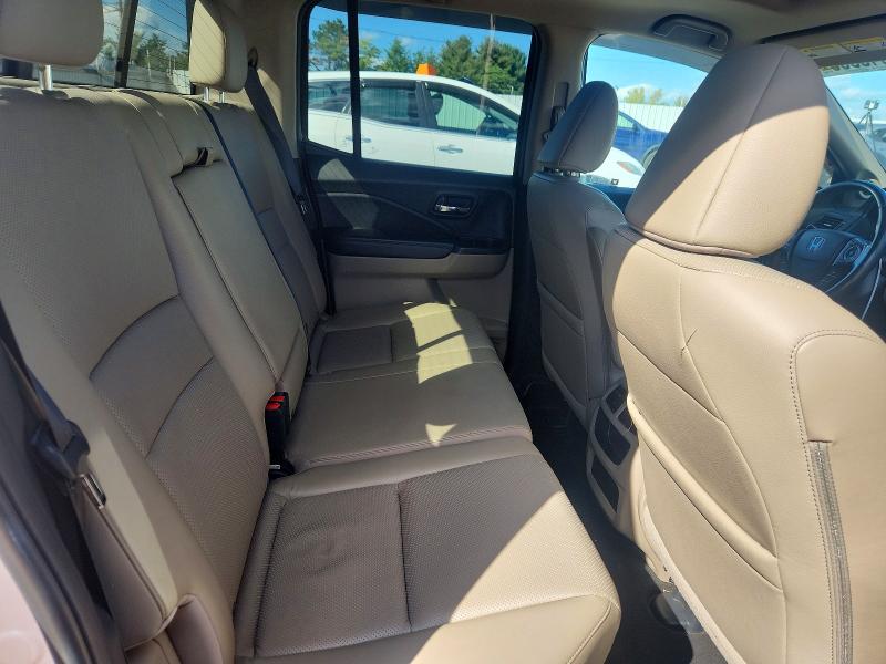 Снимка 10 от търг – 2017 HONDA RIDGELINE с VIN 5FPYK3F74HB025443