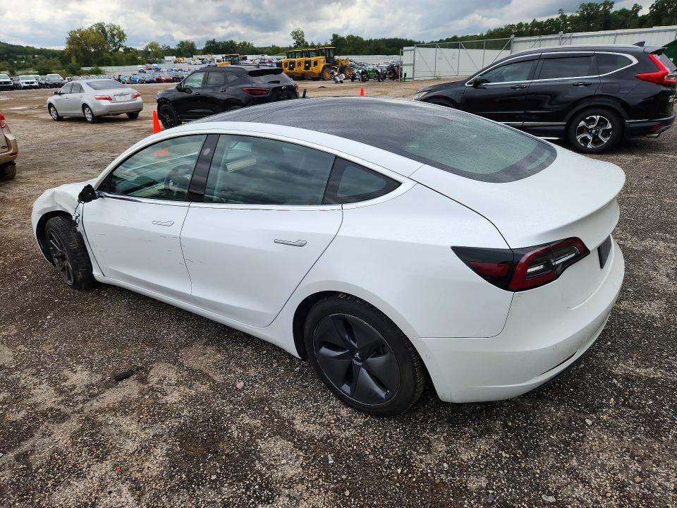 صورة رقم 2 من المزاد - 2019 TESLA MODEL 3 مع VIN 5YJ3E1EB2KF388402