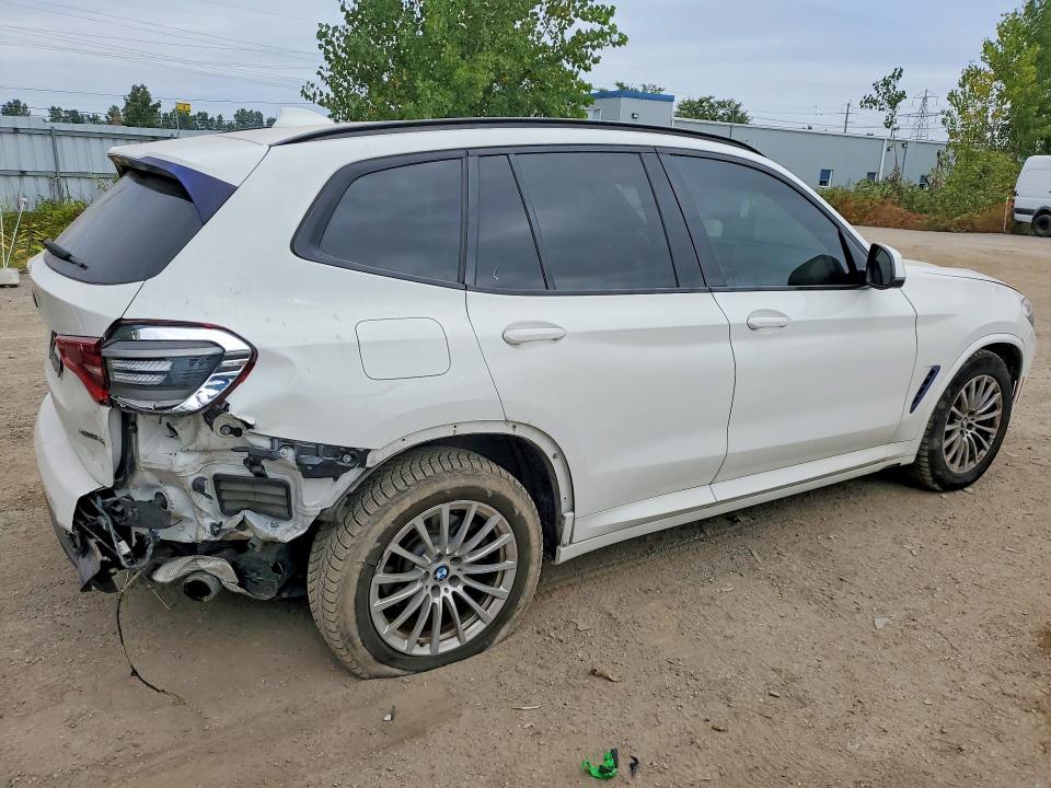 Foto 3 de la subasta – 2018 BMW X3 con VIN 5UXTR9C58JLD73142