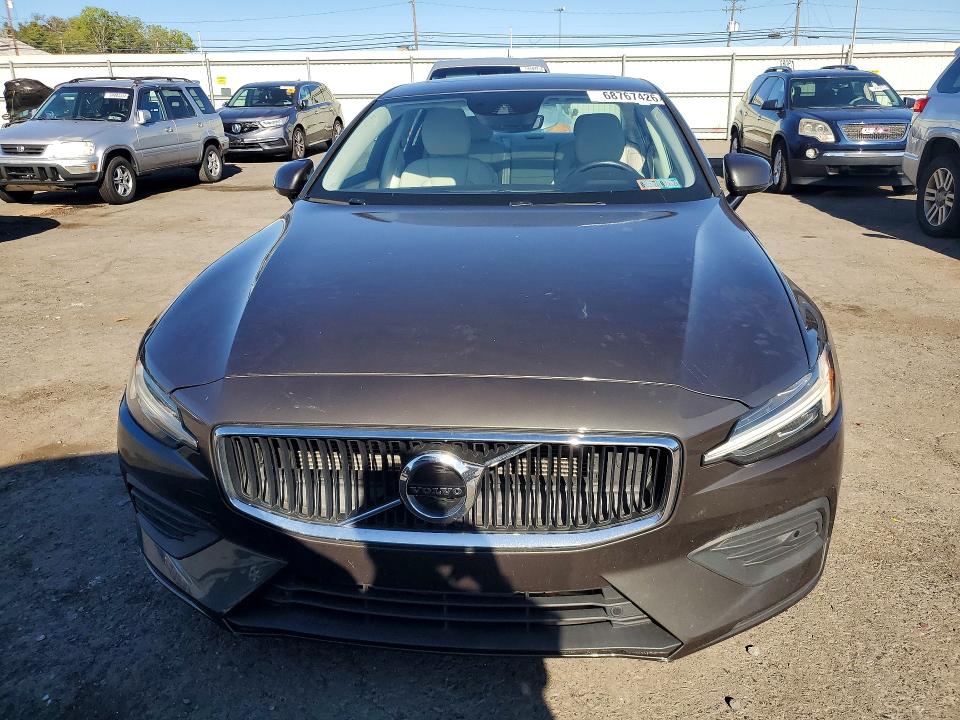 Photo 5 from auction – 2019 VOLVO S60 with VIN 7JRA22TK8KG004221