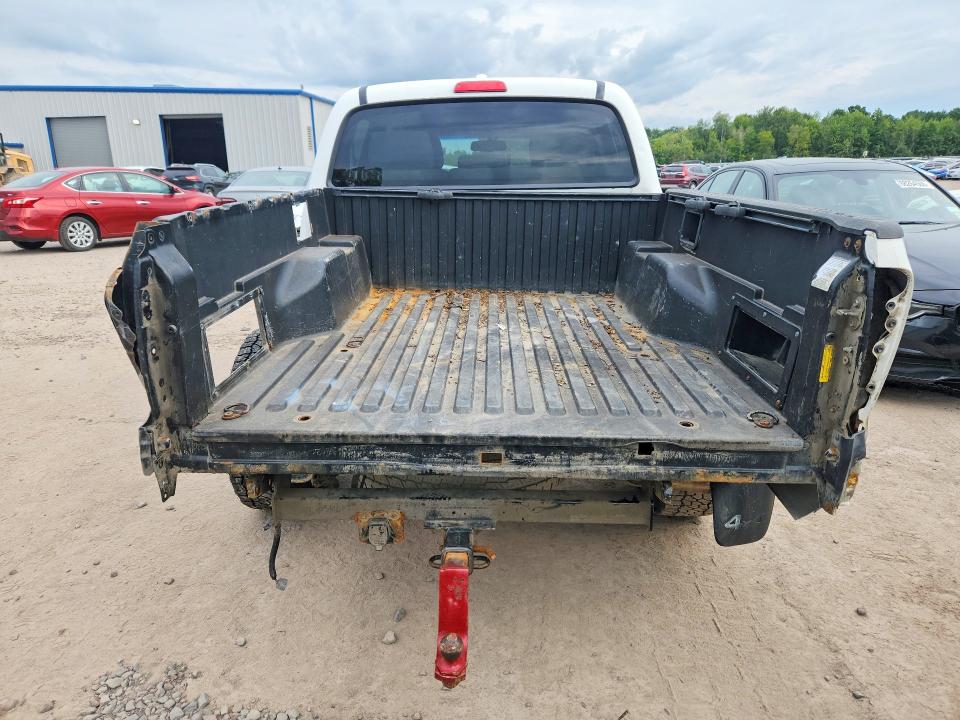 Photo 6 from auction – 2010 TOYOTA TACOMA with VIN 3TMLU4EN3AM055196