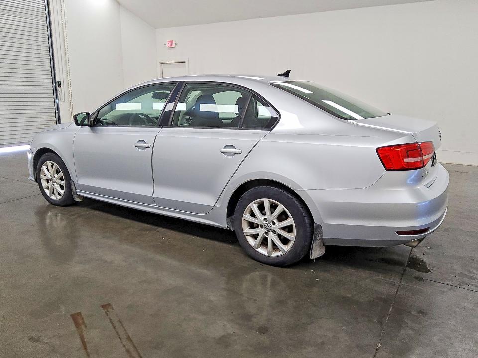 Photo 2 from auction – 2015 VOLKSWAGEN JETTA with VIN 3VWD07AJ7FM401291