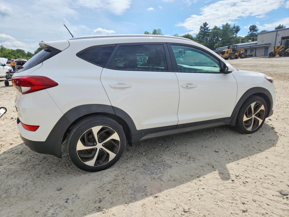 Photo 3 from auction – 2016 HYUNDAI TUCSON with VIN KM8J3CA22GU043315